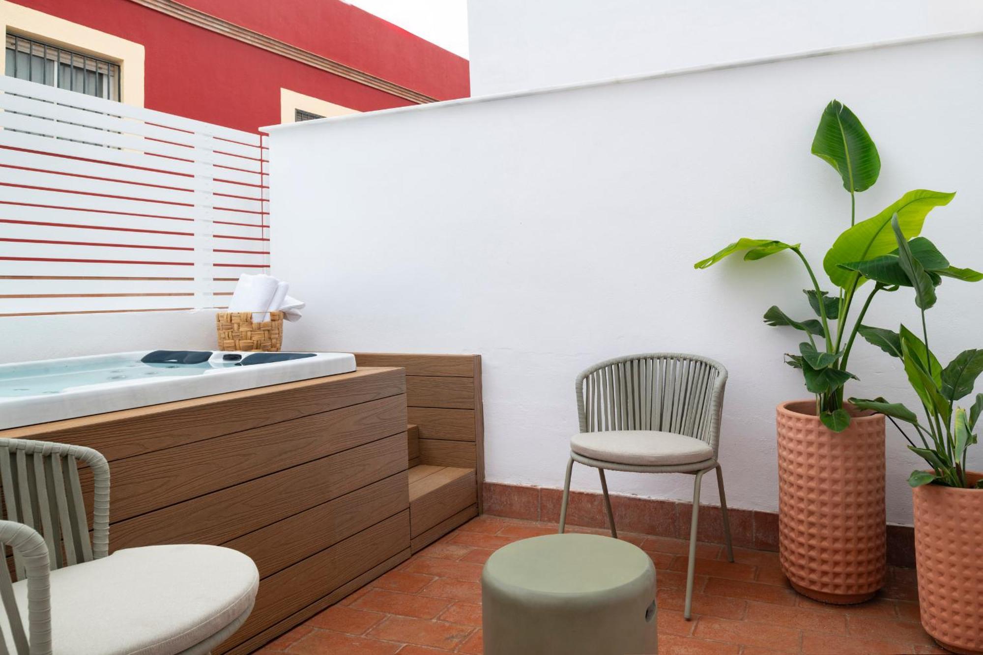 Magno Apartments Santa Clara - Private Terraces With Jacuzzi Seville Ngoại thất bức ảnh